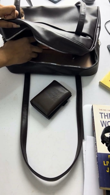 Glowbagh Facebook reel: Korean Office Tote